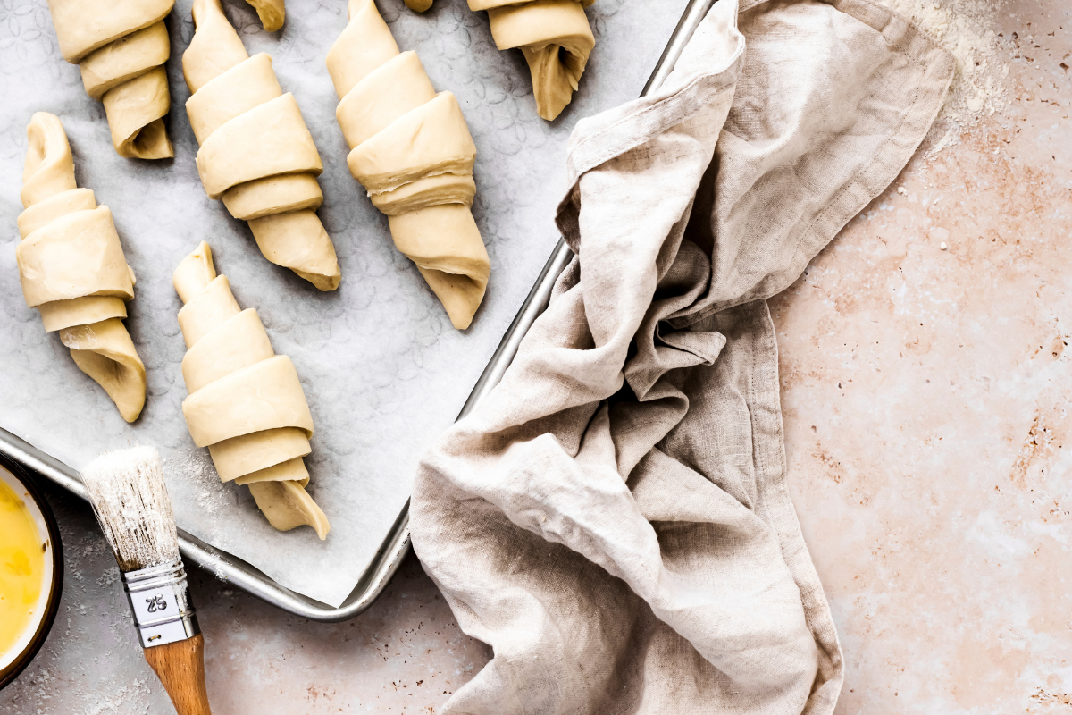 Do you bake puff pastry before filling ?